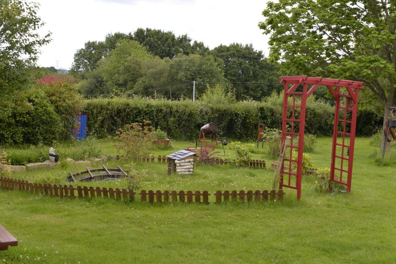 Couloumine Breizh Bed & Breakfast Saint-Aignan  Bagian luar foto